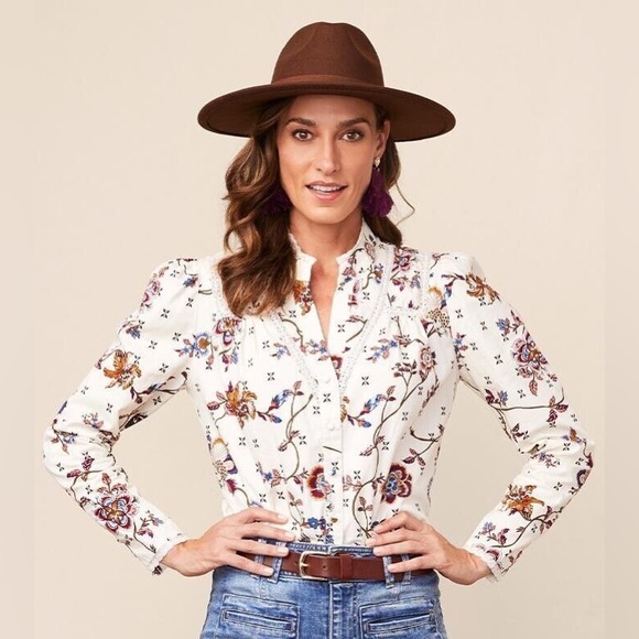 Good Hart Tops - Elegant Floral Women's Blouse